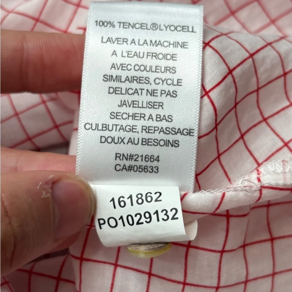Foxcroft Women’s Blouse White Red Tencel Rolled Sleeve Gingham Button Up Size 10